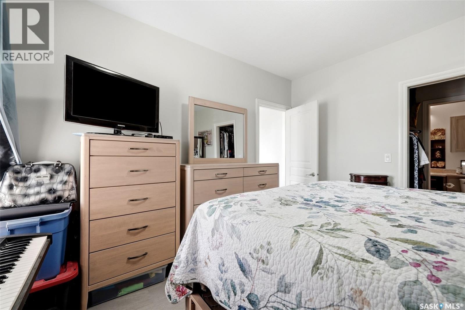 #206 1715 Badham BOULEVARD - 11