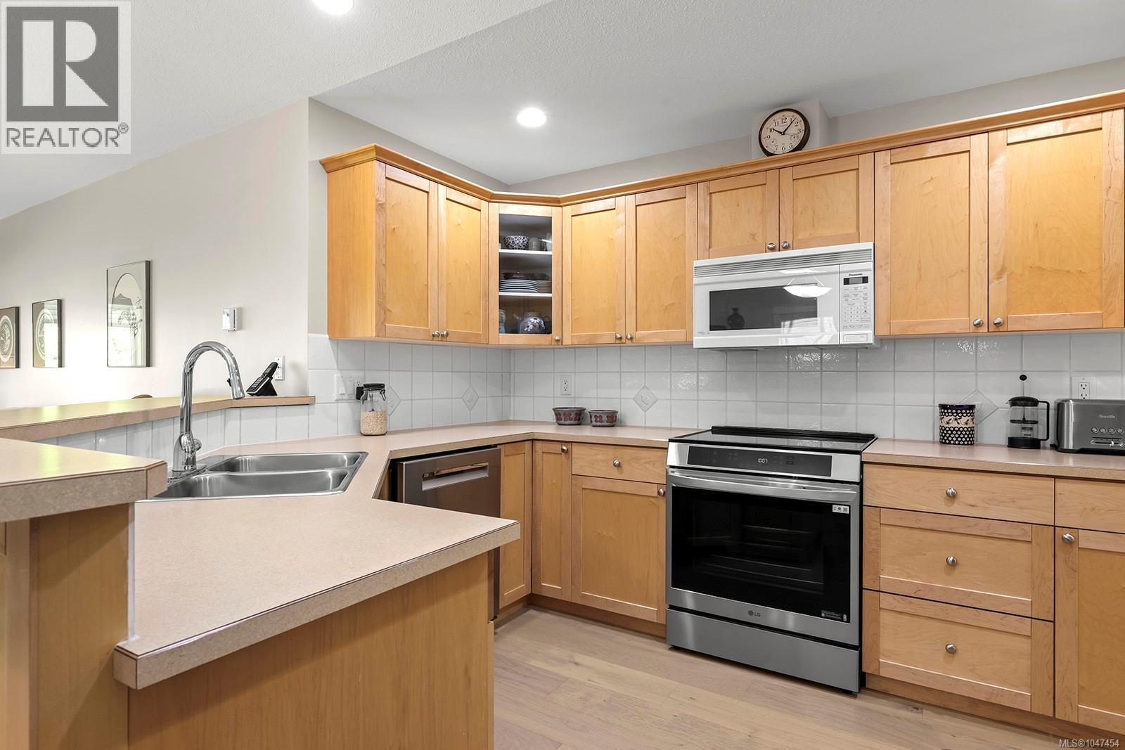 145 Meridian Way - Image 11