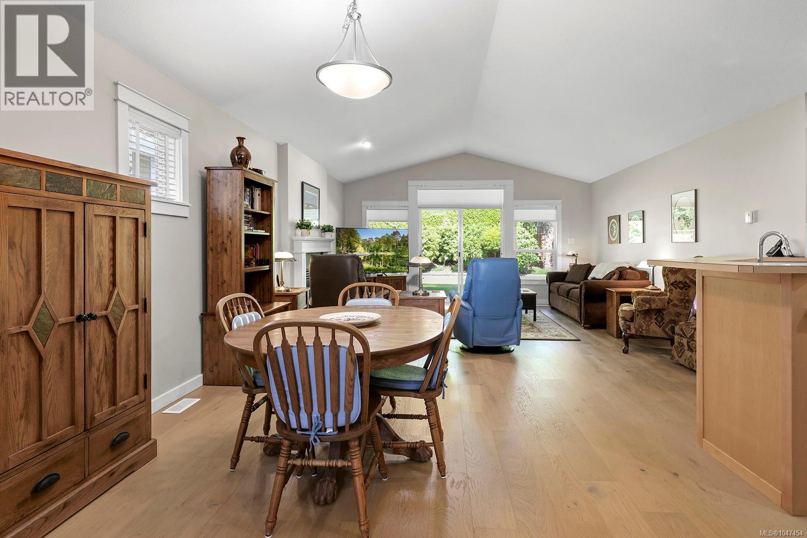 145 Meridian Way - 8