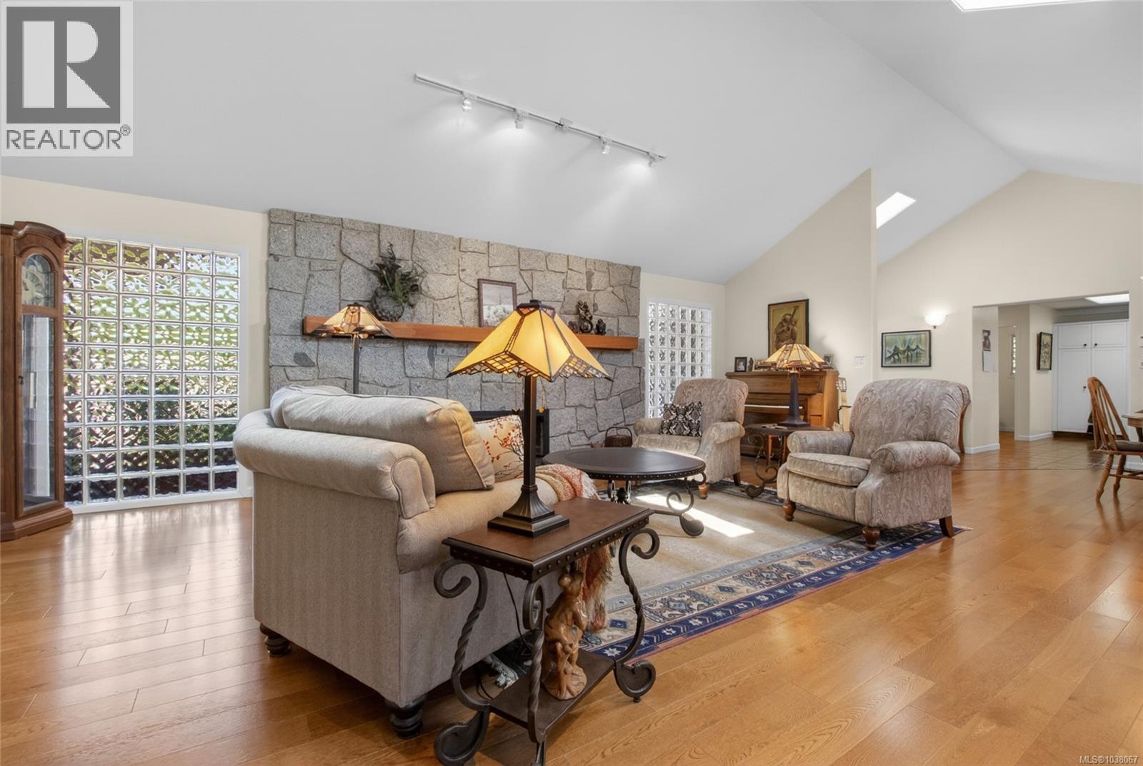 2221 Tarn Pl, Duncan
