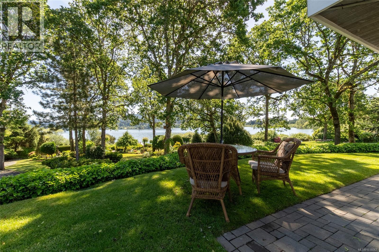 2221 Tarn Pl, Duncan
