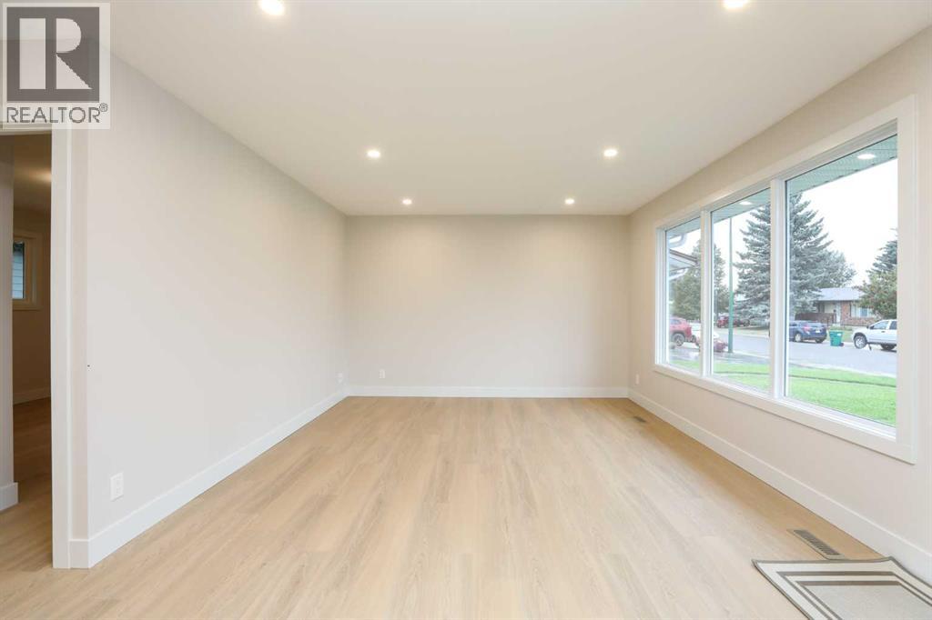 1418 25 Avenue N - 6