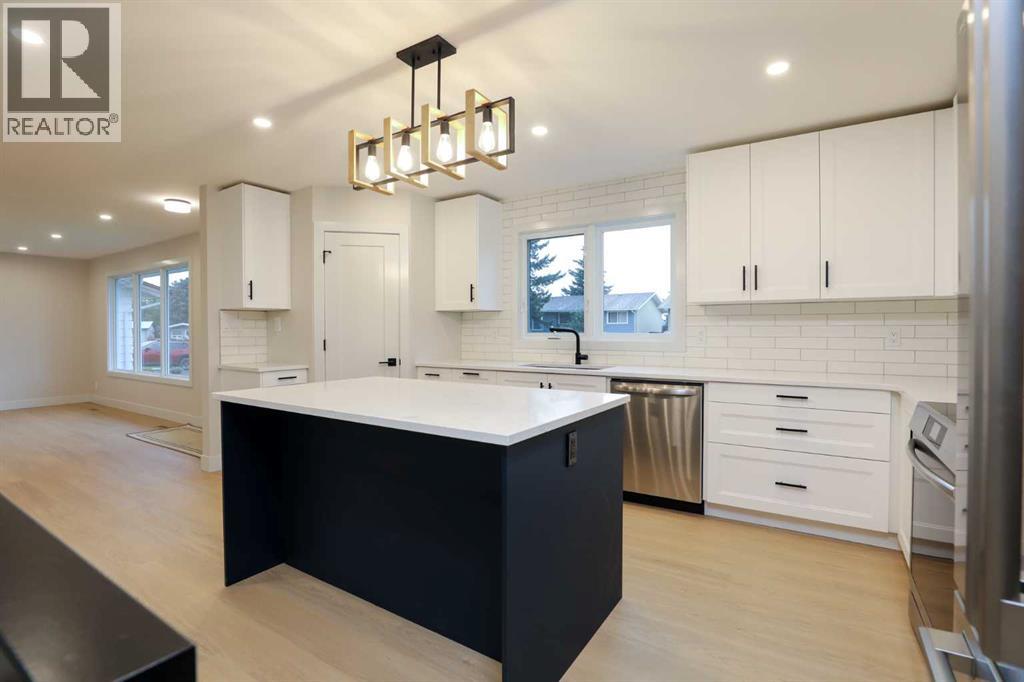 1418 25 Avenue N - 15