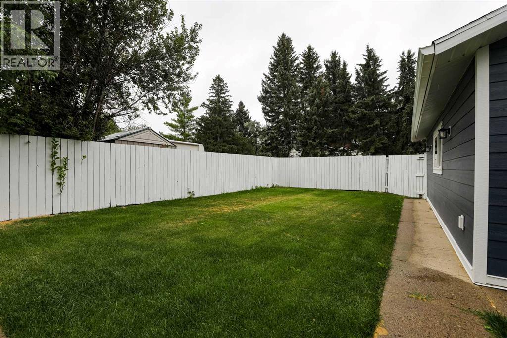 1418 25 Avenue N - 39