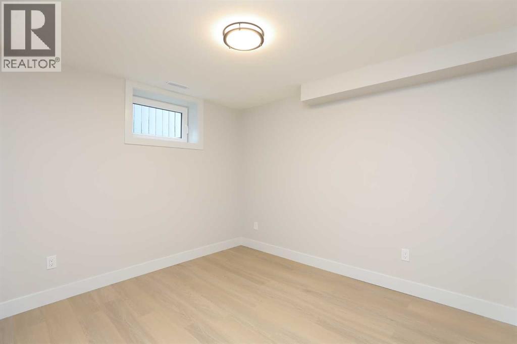 1418 25 Avenue N - 30