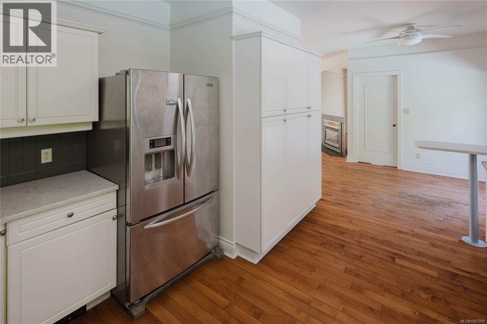  1632 Beach Drive, Oak Bay