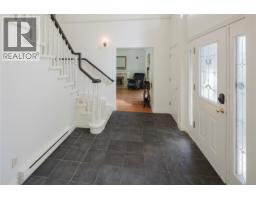 Family room - 1632 Beach Dr, Oak Bay, BC V8R6H8 Photo 13
