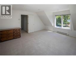 Entrance - 1632 Beach Dr, Oak Bay, BC V8R6H8 Photo 18