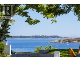 1632 Beach Dr, Oak Bay, BC V8R6H8 Photo 26