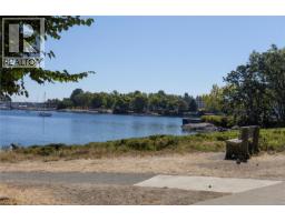 1632 Beach Dr, Oak Bay, BC V8R6H8 Photo 30