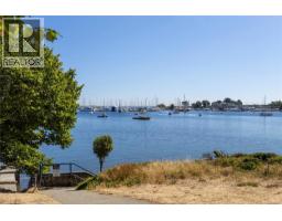 1632 Beach Dr, Oak Bay, BC V8R6H8 Photo 31