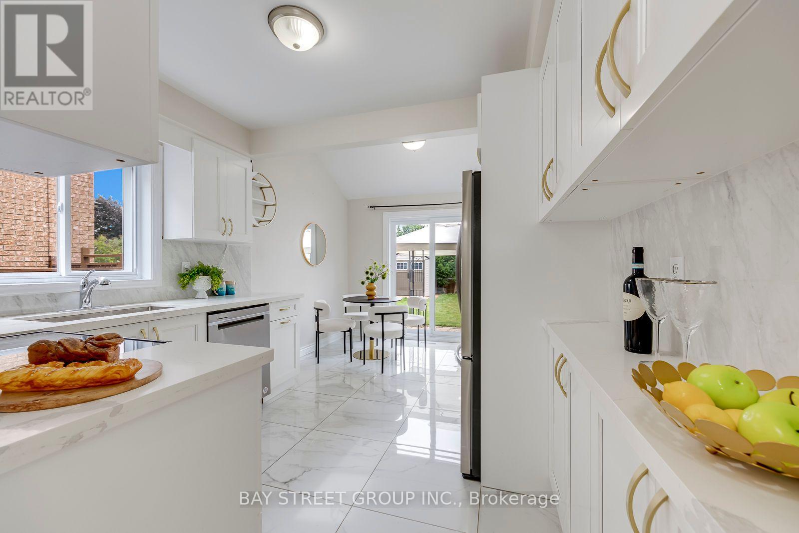 17 INVERHURON TRAIL - 16