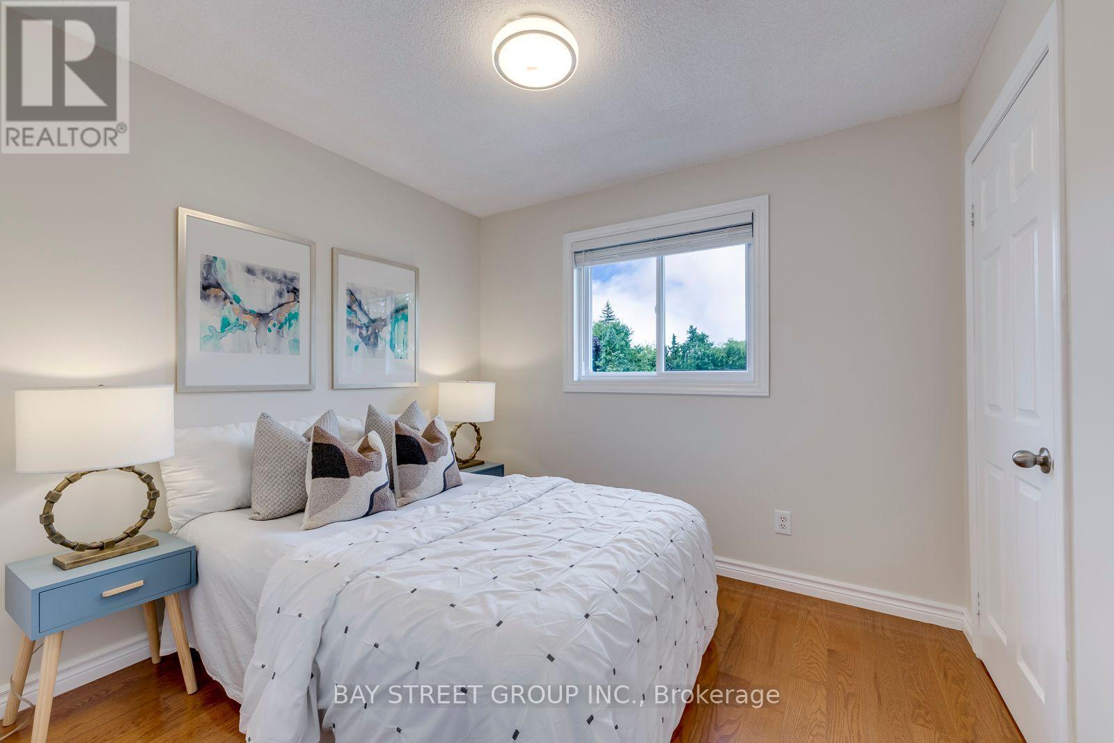 17 INVERHURON TRAIL - 26