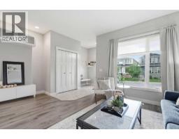 21 Howse Street NE - photo 2