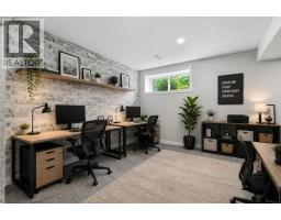 21 Howse Street NE - photo 32