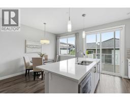 21 Howse Street NE - photo 8