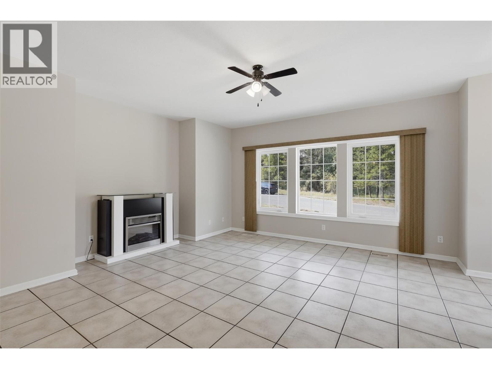 363 POPLAR Drive - 11