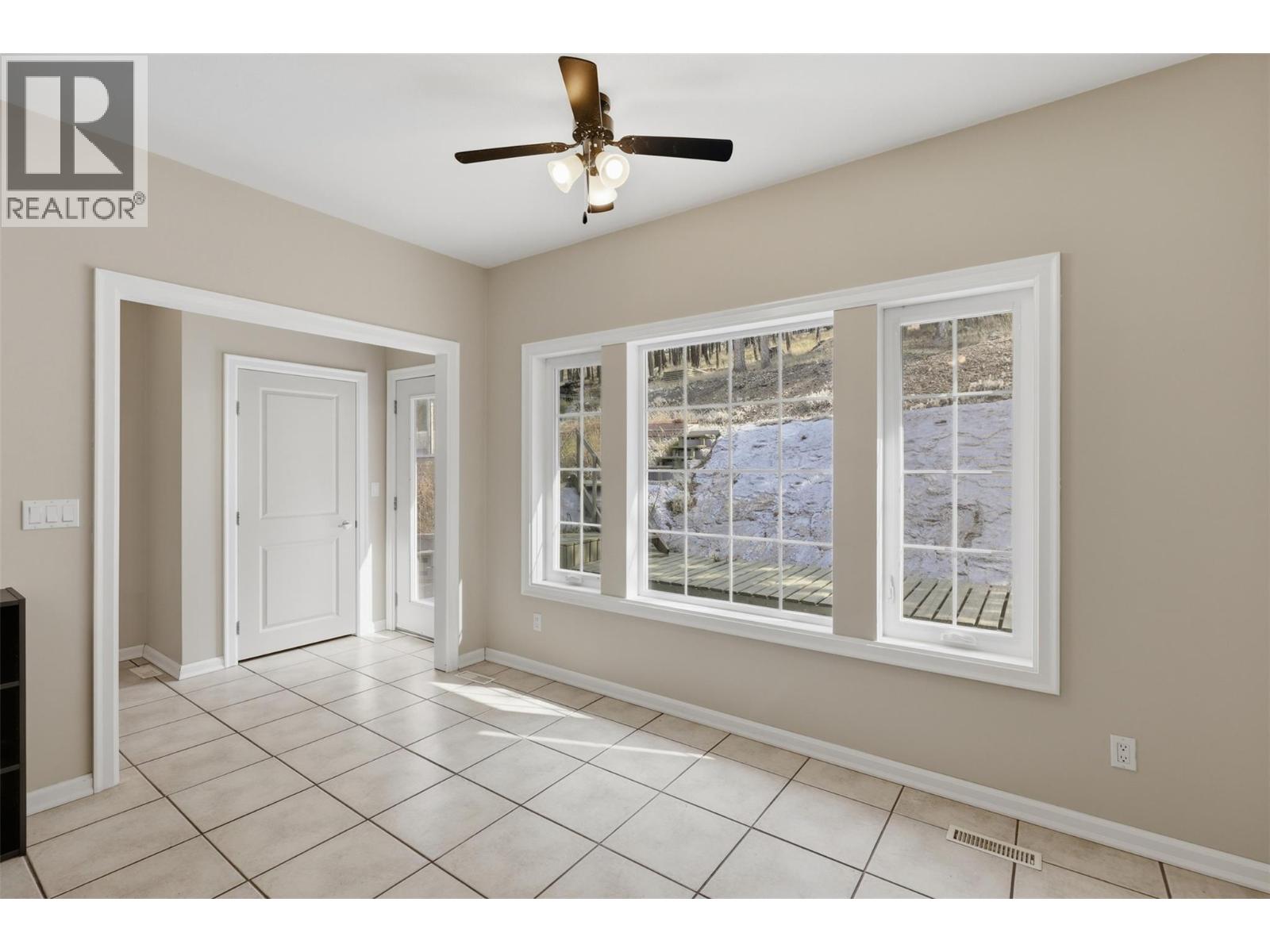 363 POPLAR Drive - Image 16
