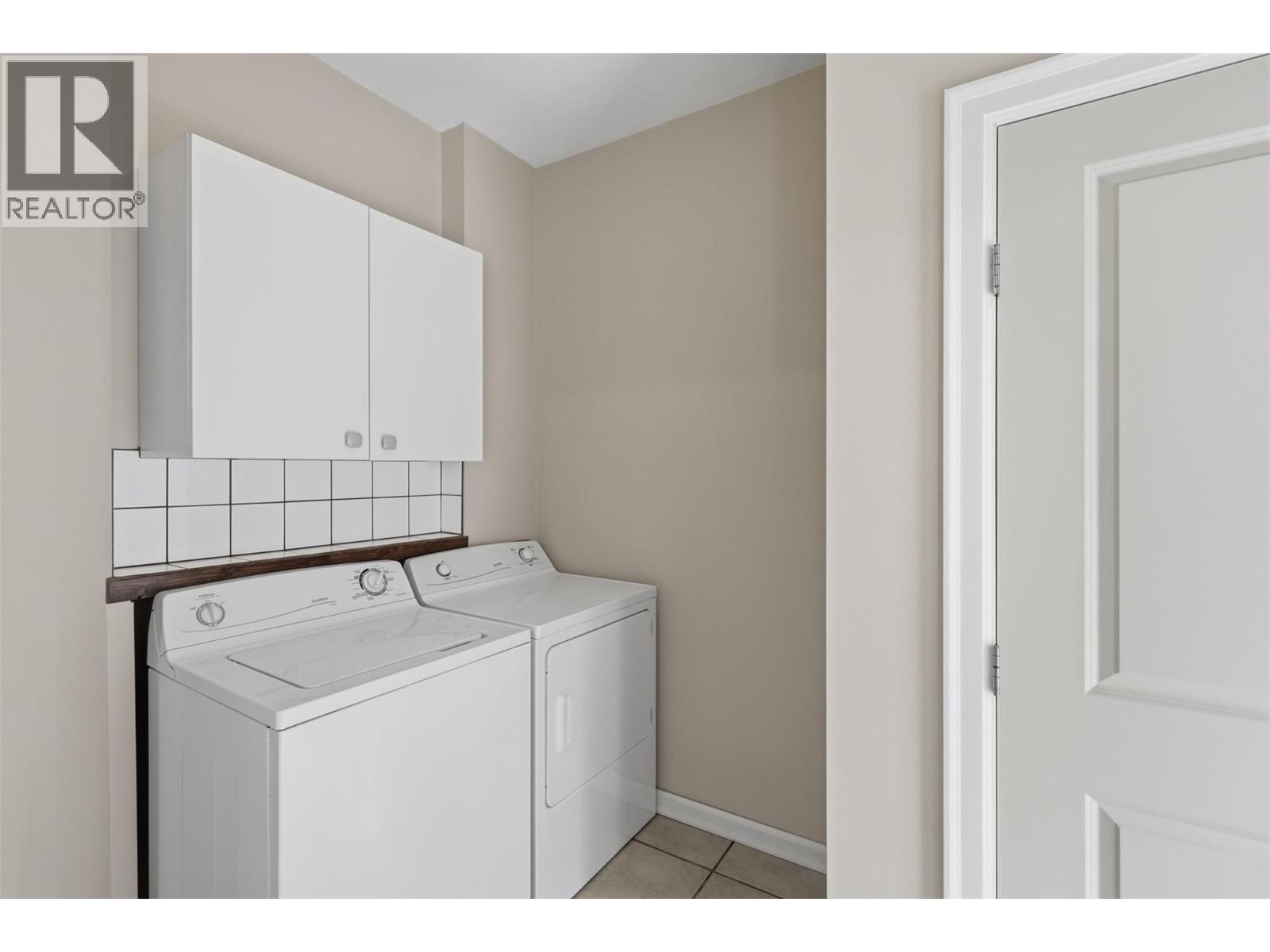 363 POPLAR Drive - Image 17