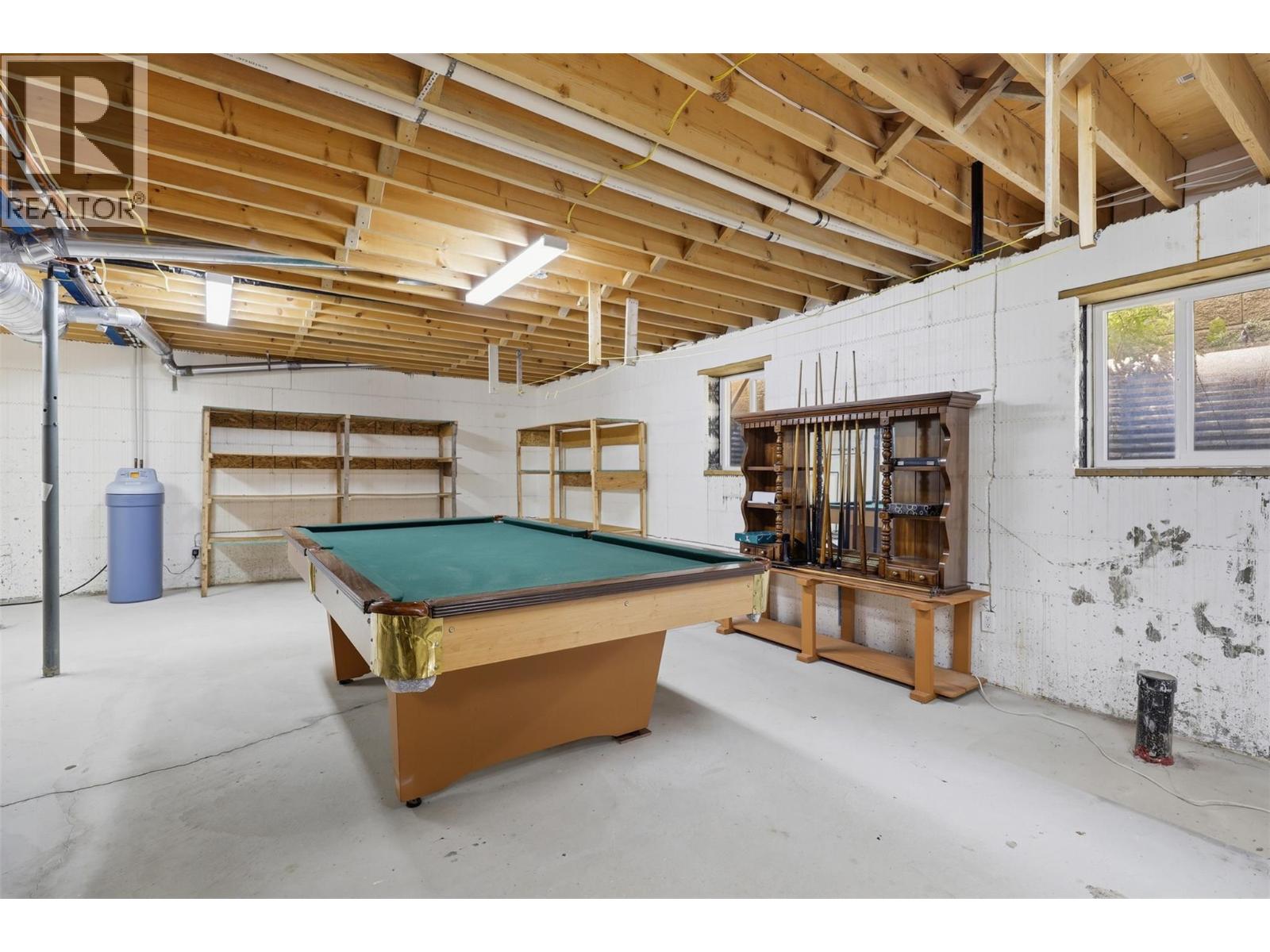 363 POPLAR Drive - Image 44