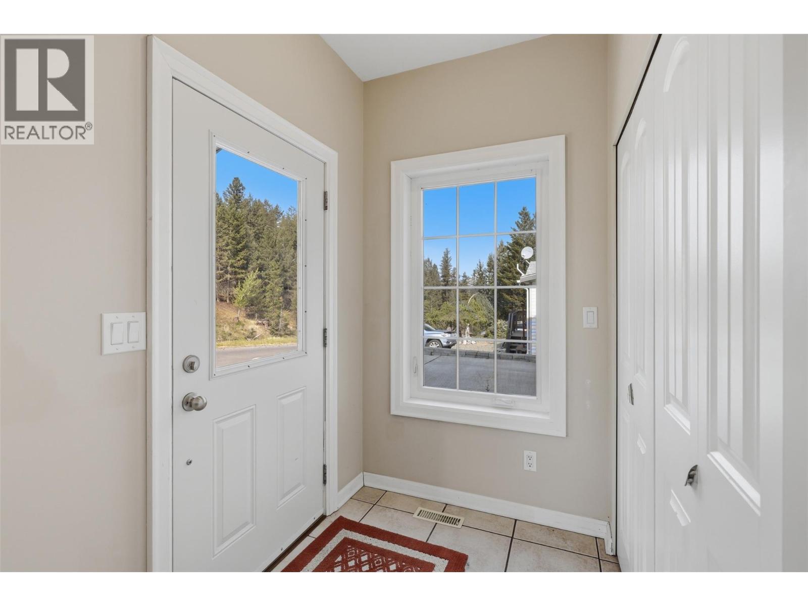 363 POPLAR Drive - Image 7