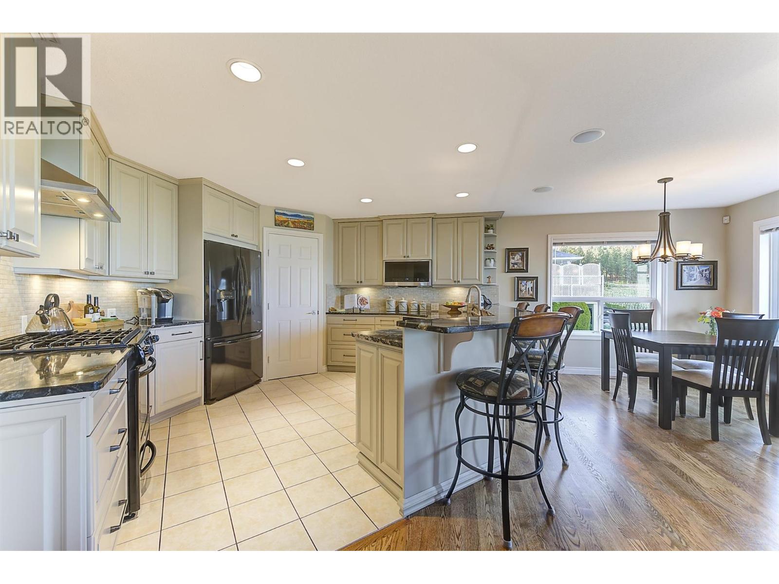 2 3333 Chancellor Place, West Kelowna