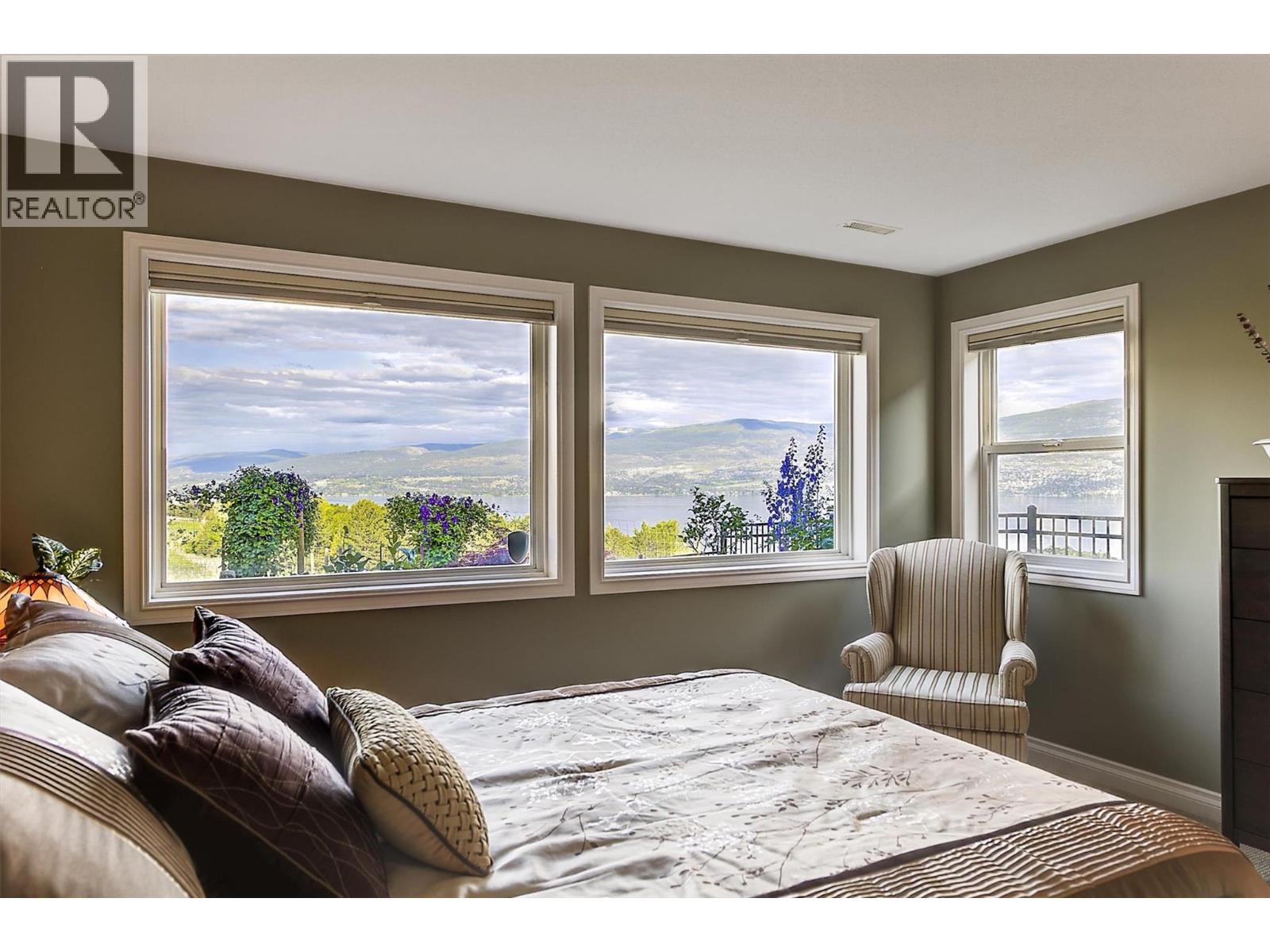 2 3333 Chancellor Place, West Kelowna