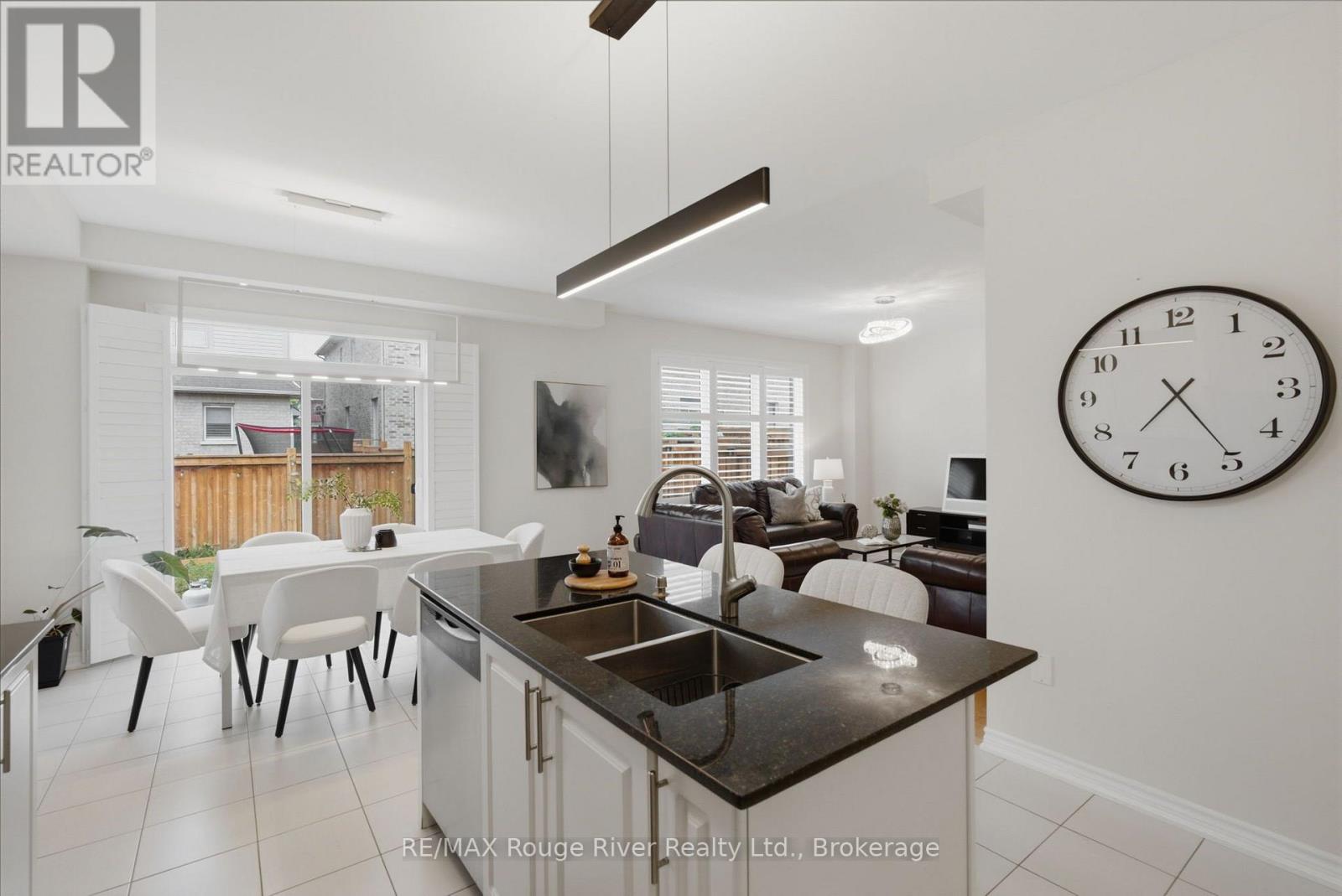 1220 RONALD INCHE DRIVE - Image 10