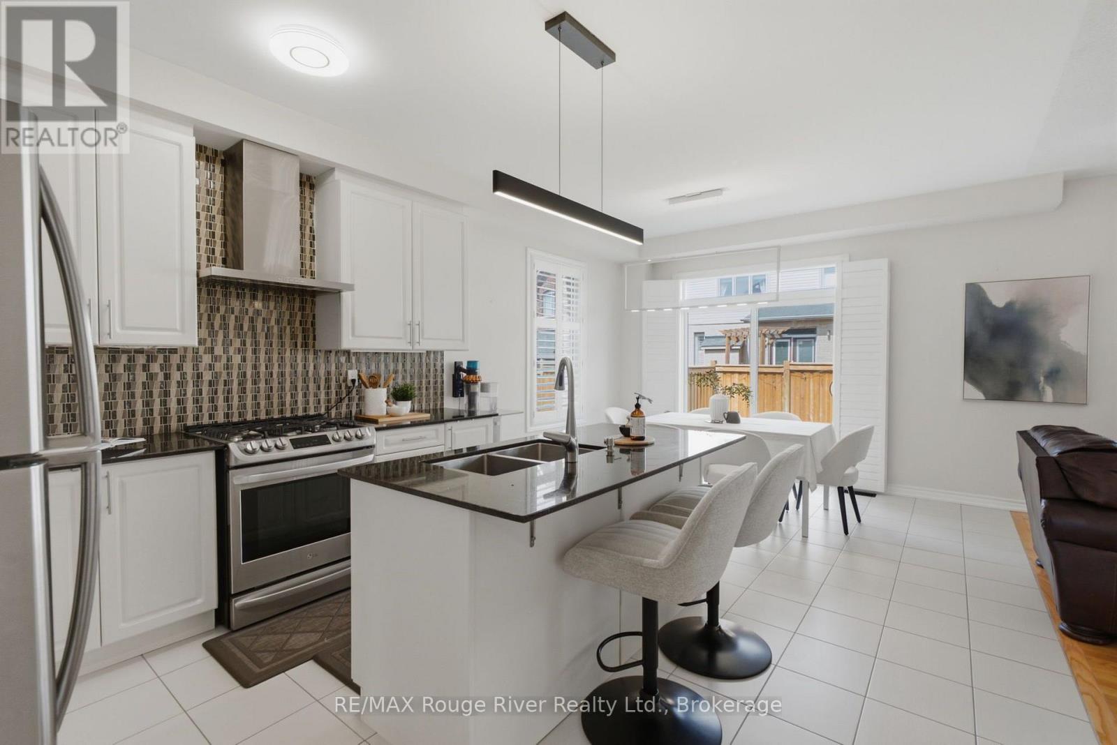 1220 RONALD INCHE DRIVE - Image 7