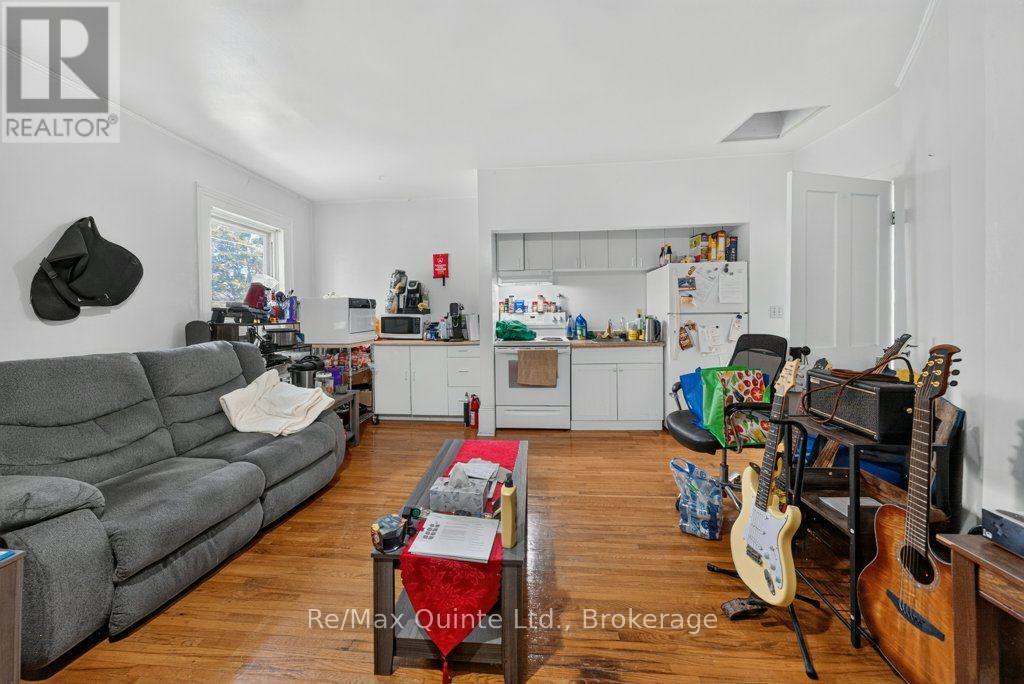 15 FORIN STREET - 15