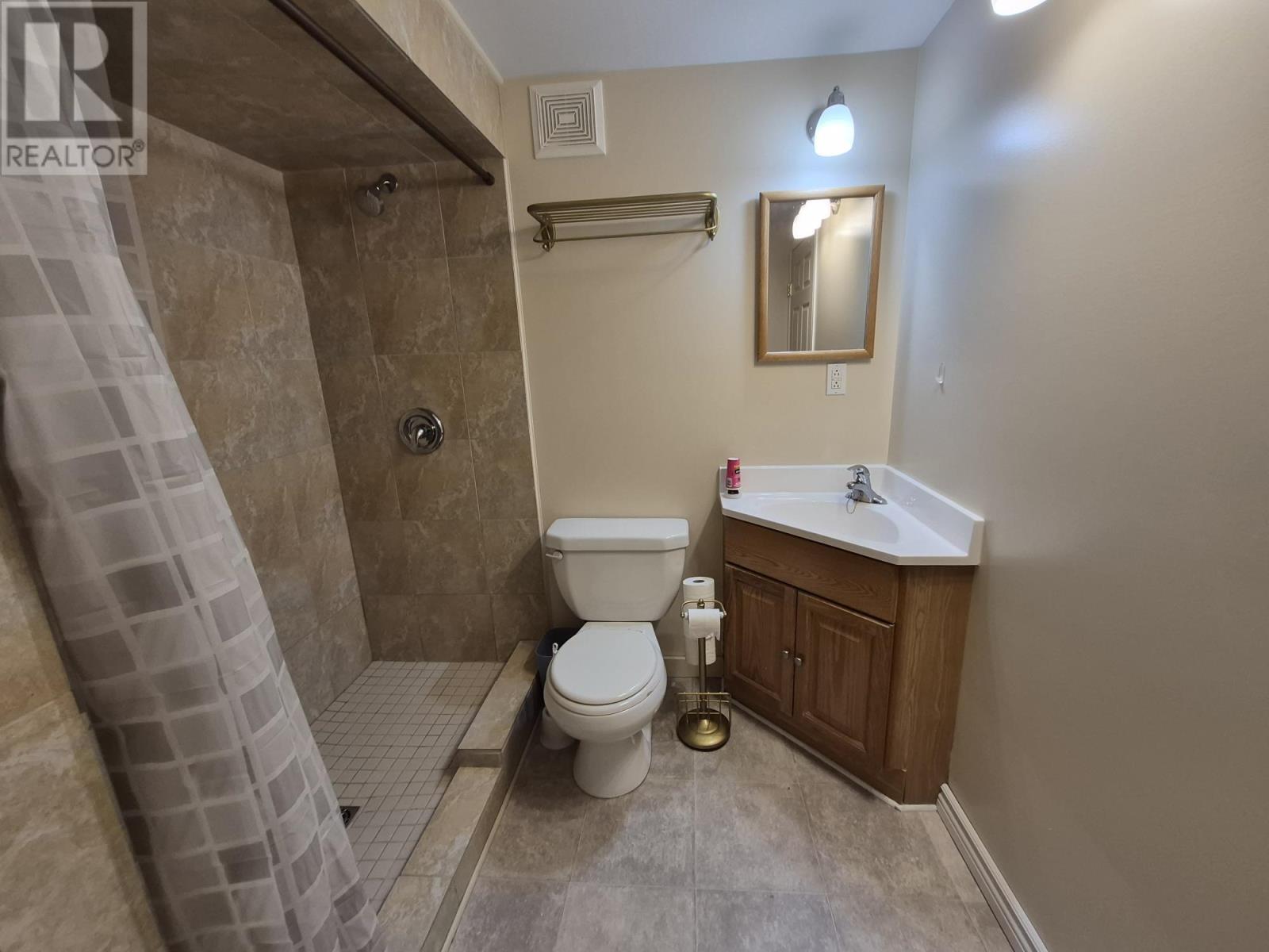 66 Jackson Crescent - Image 21