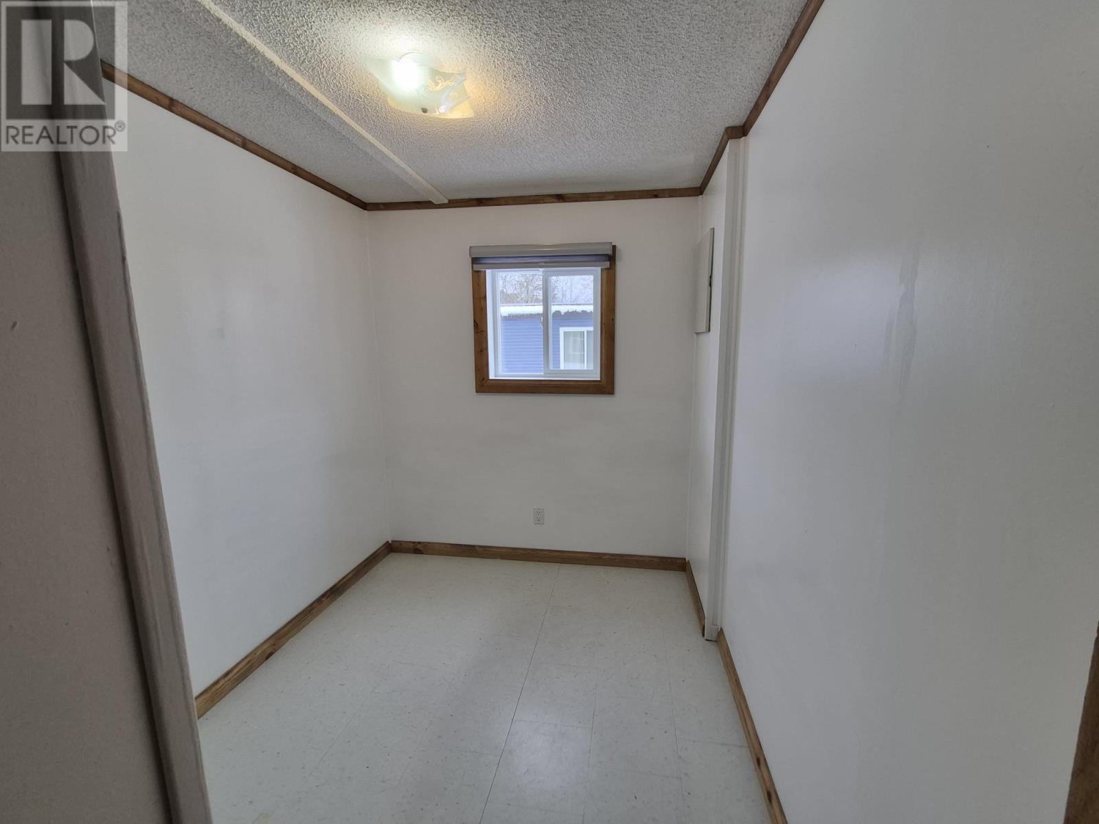 66 Jackson Crescent - Image 29