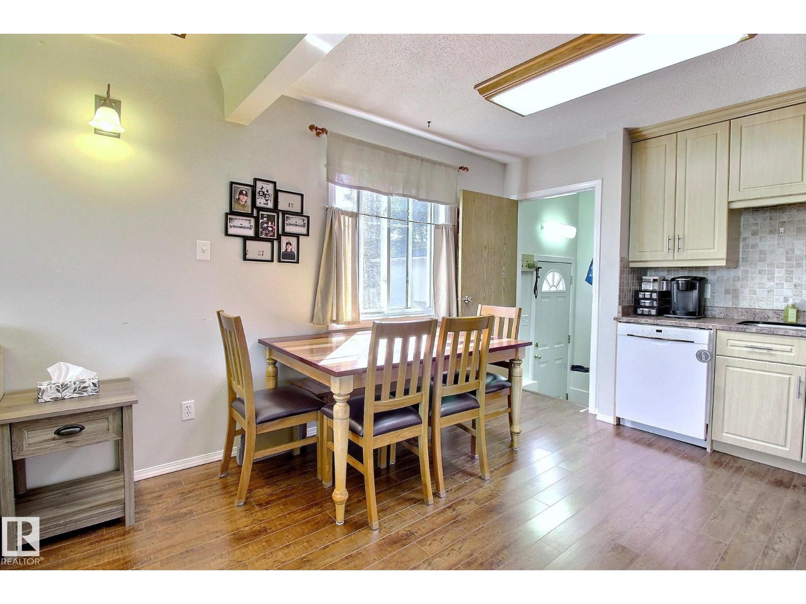 9743 65 AV NW - Image 11