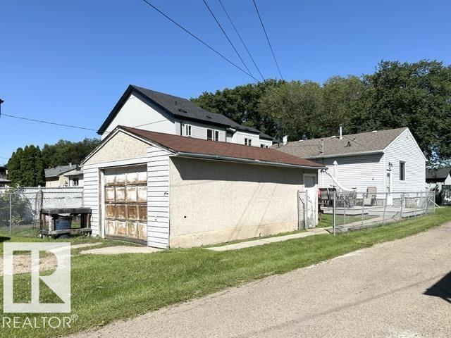 9743 65 AV NW - 41