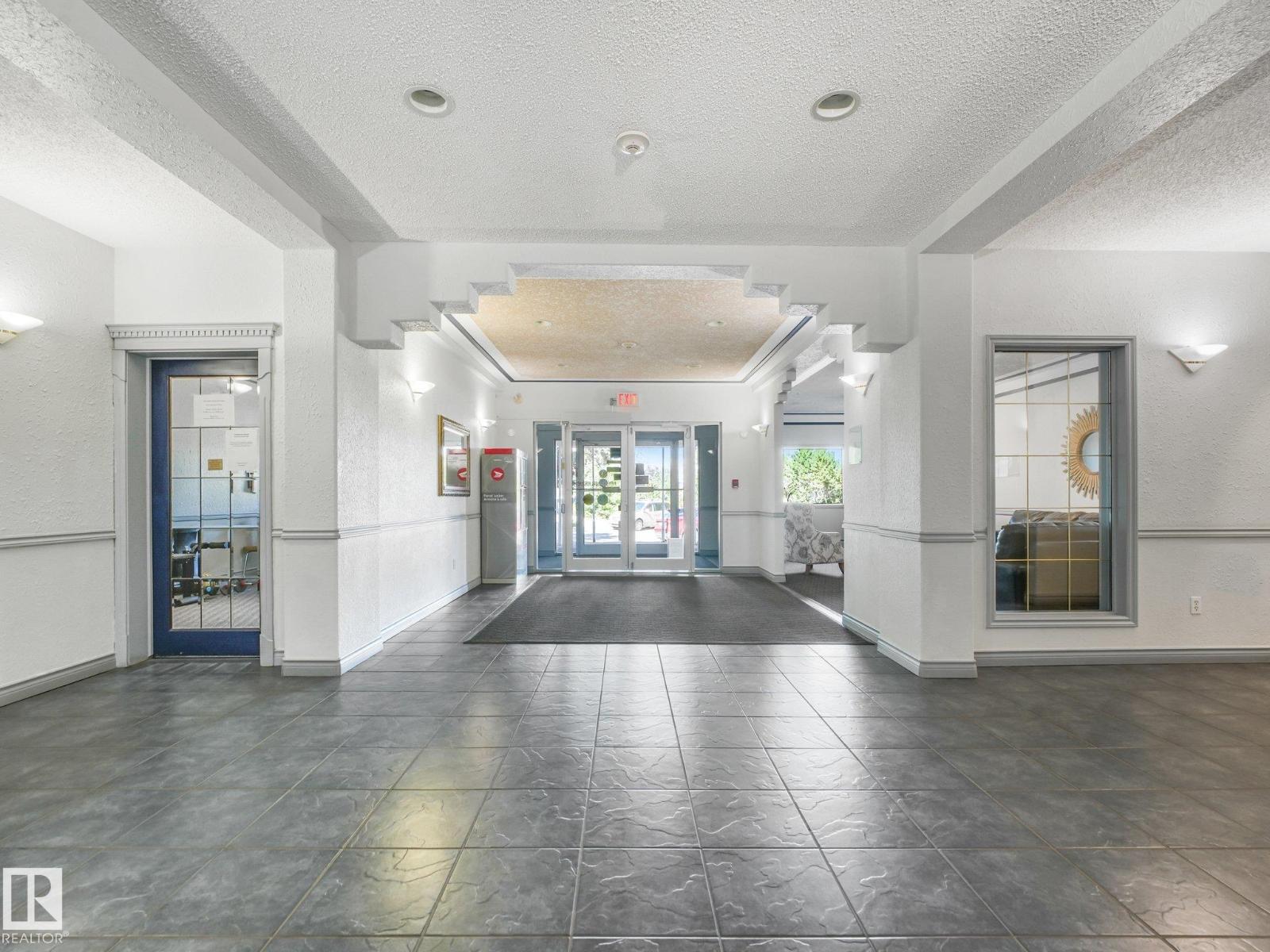 #114 10511 42 AV NW - 2