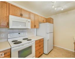 #114 10511 42 Av Nw, Edmonton, AB T6J7G8 Photo 10