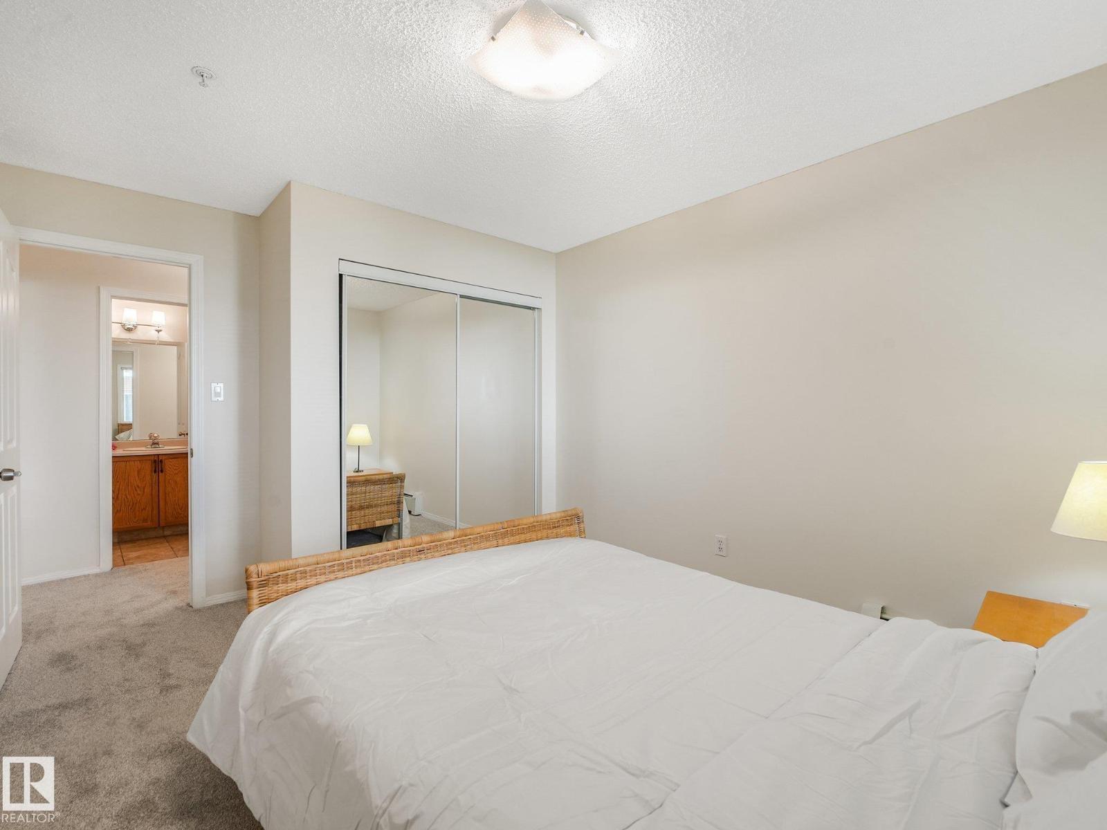 #114 10511 42 AV NW - 27