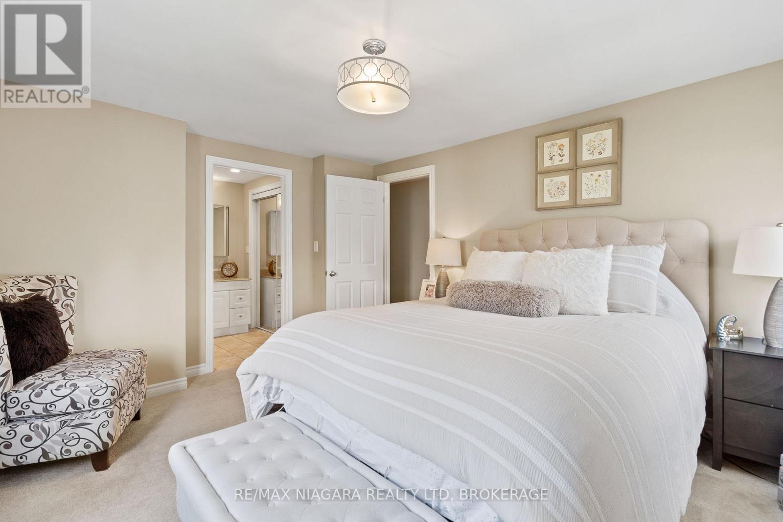 17 WALNUT STREET - Image 19