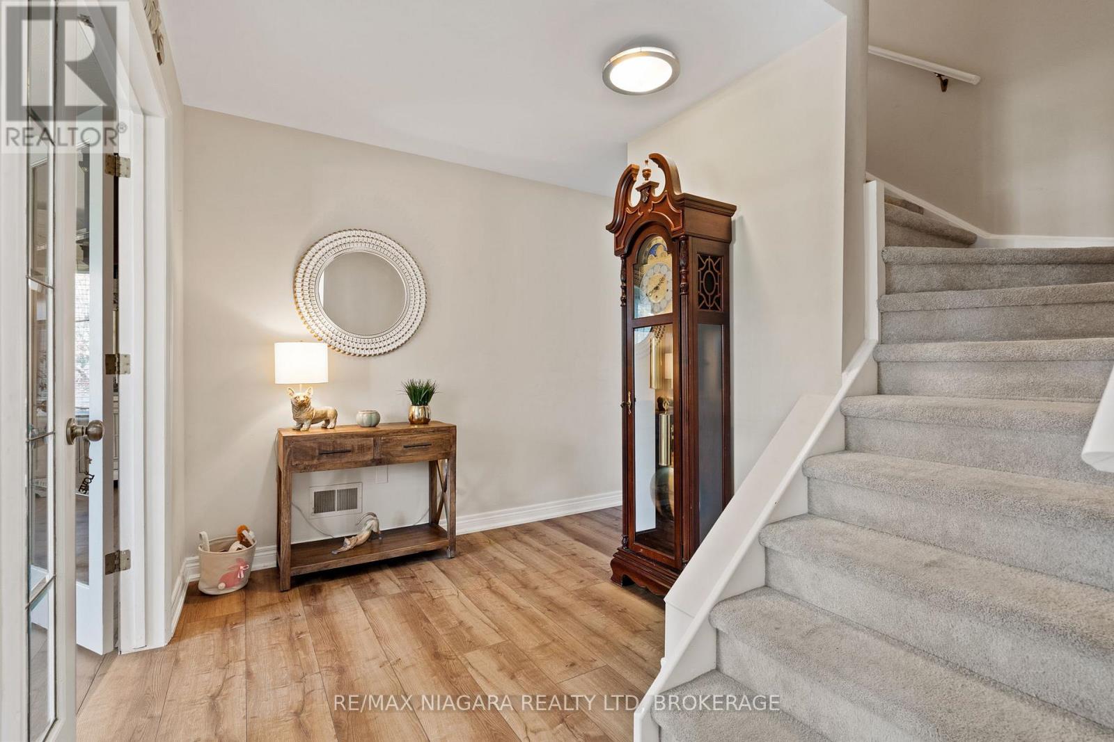 17 WALNUT STREET - Image 7