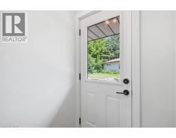10 Cardinal Crescent N Unit# 2, Waterloo, ON N2J2E4 Photo 8
