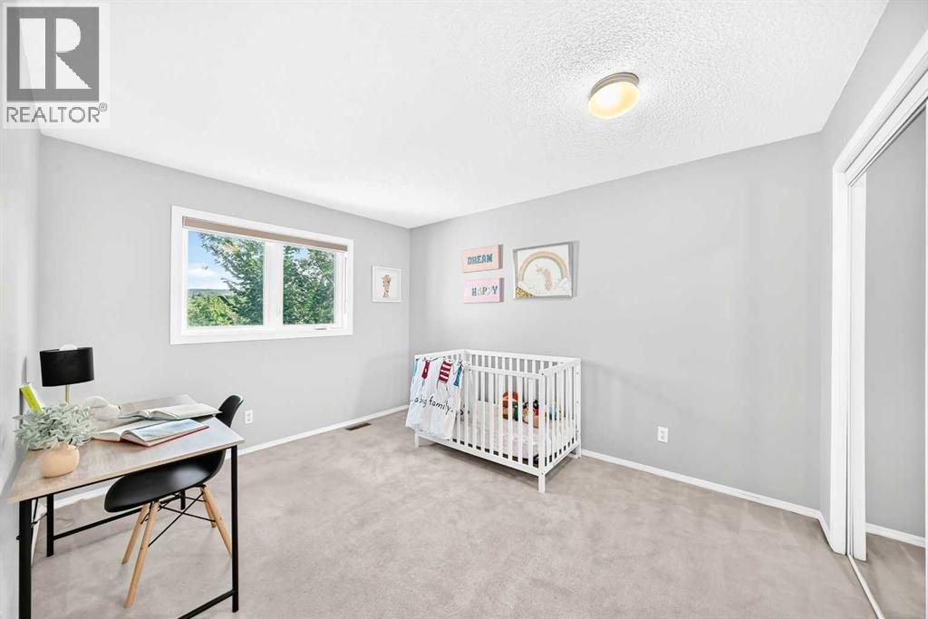 #76 388 Sandarac Drive NW - 27