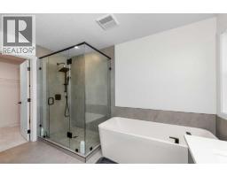 Kitchen - 124 Heritage Boulevard, Cochrane, AB T4C3G8 Photo 19