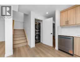 124 Heritage Boulevard, Cochrane, AB T4C3G8 Photo 32