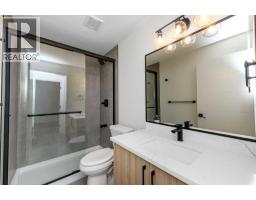 124 Heritage Boulevard, Cochrane, AB T4C3G8 Photo 35