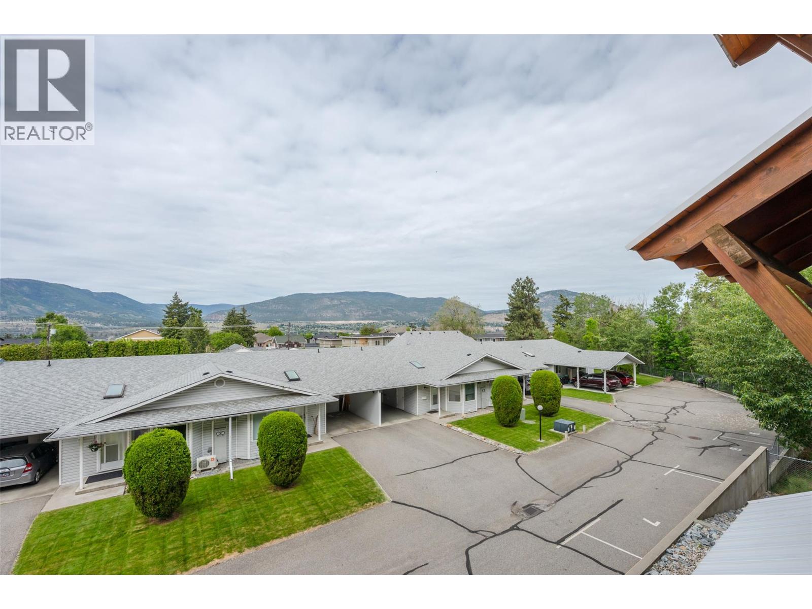 #204 873 Forestbrook Drive - 32