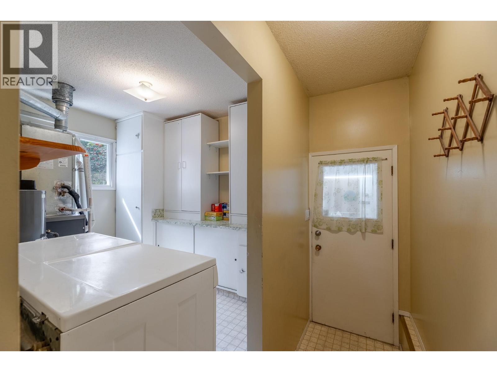 1530 Penticton Avenue, Penticton