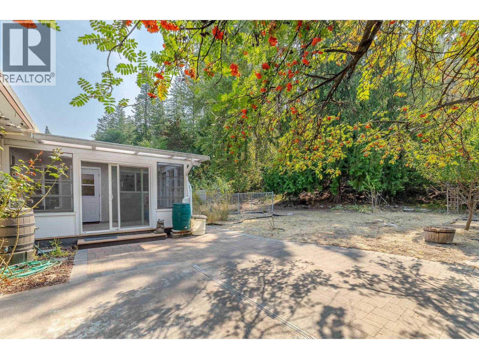 1530 Penticton Avenue, Penticton