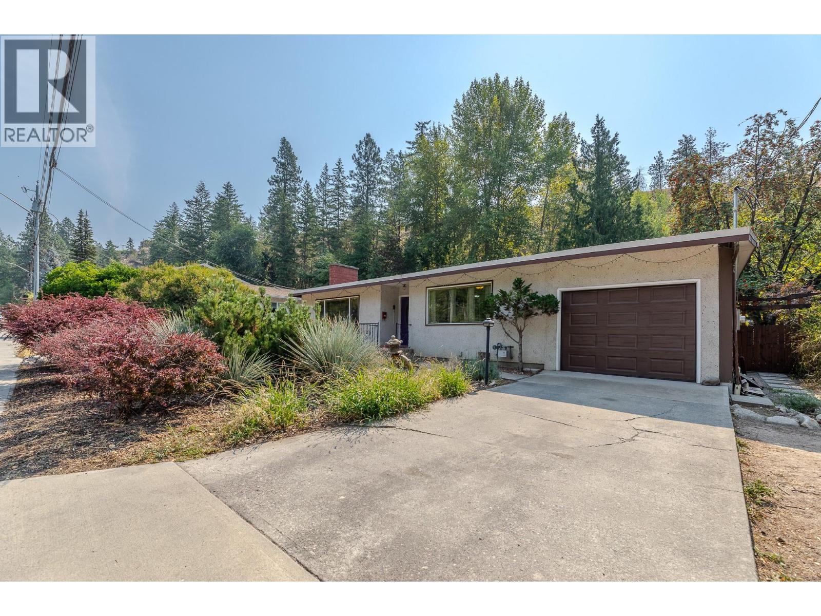 1530 Penticton Avenue, Penticton