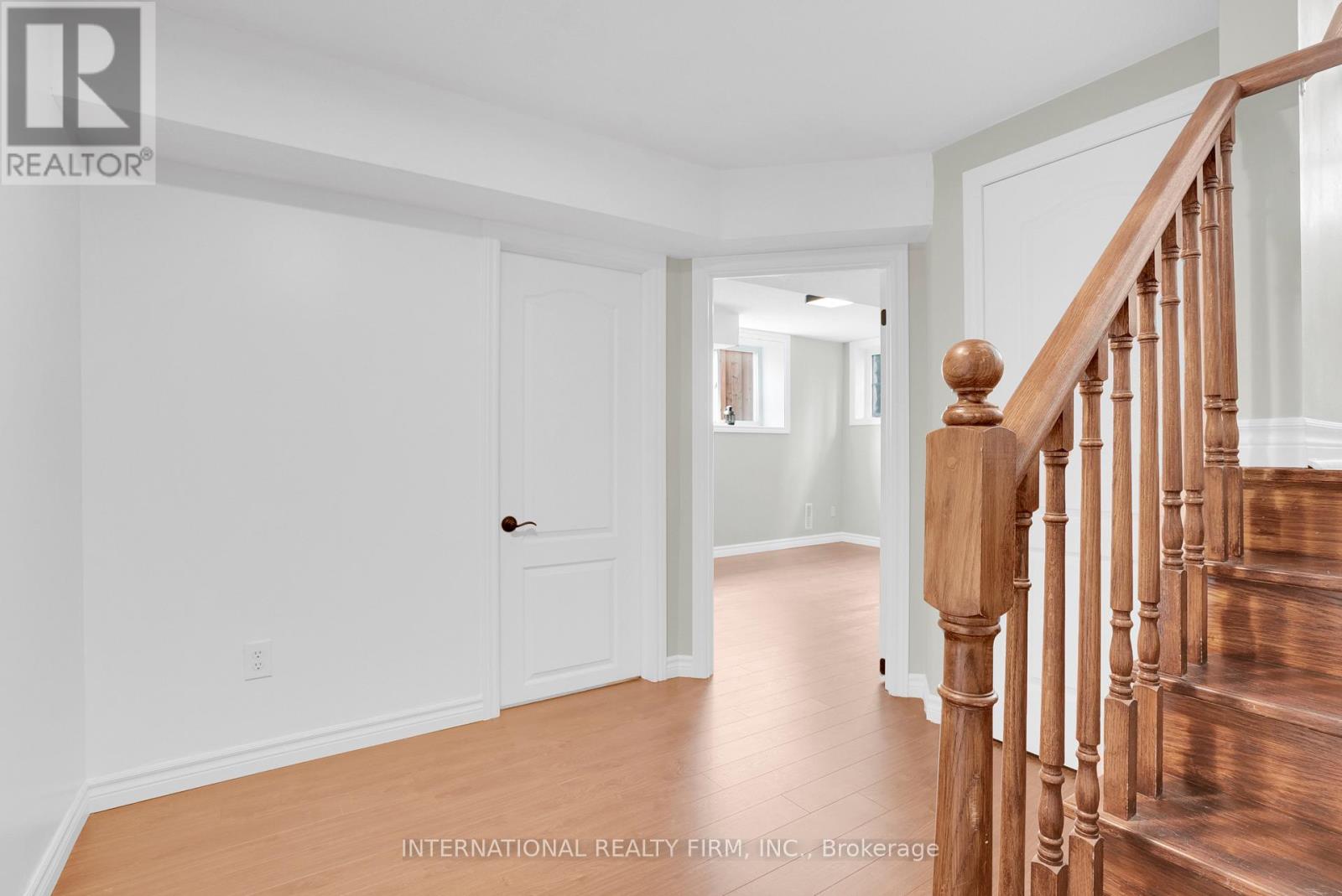 3 MAPLE CROWN TERRACE - Image 35