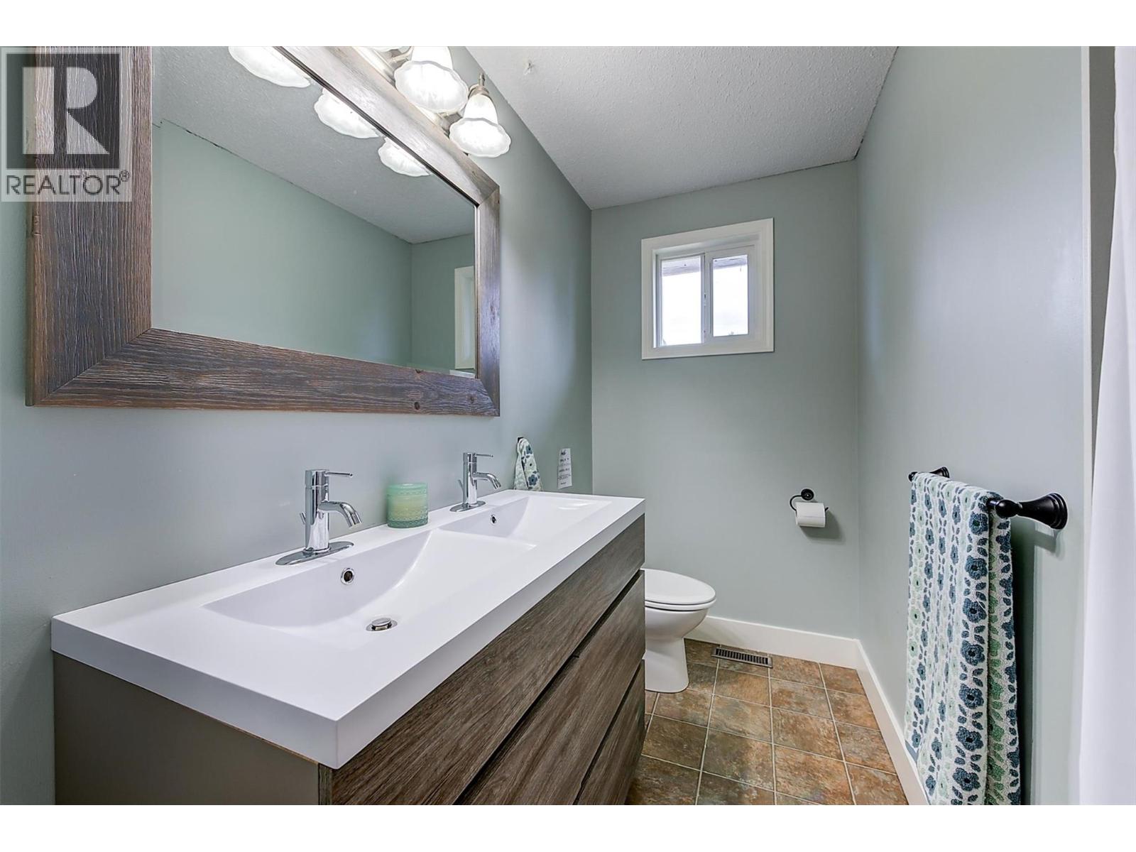  790 Torrs Court, Kelowna